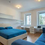 Luxury Central Apartment