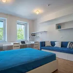Luxury Central Apartment